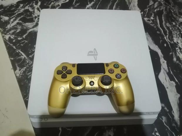 Ps4 Slim Jailbreaked With FC27+More Games + 2 Controllers · Photo 1