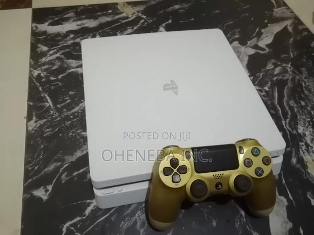 Ps4 Slim Jailbreaked With FC27+More Games + 2 Controllers · Photo 3