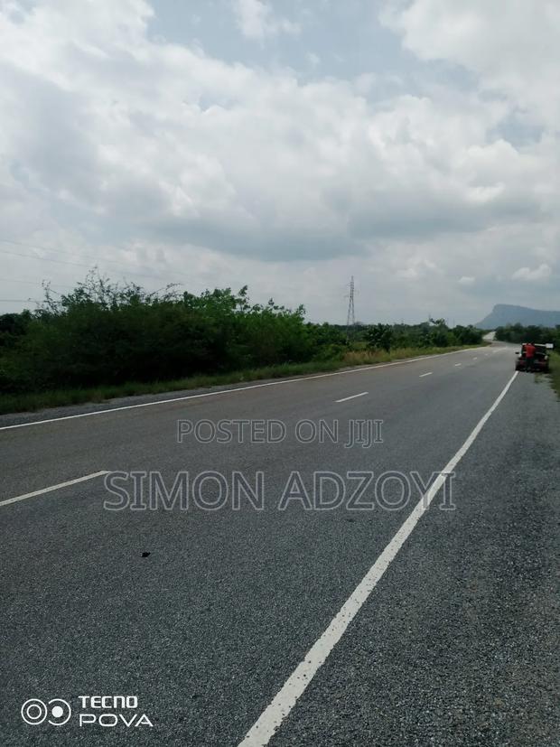 Road Side Land for Sale · Photo 2