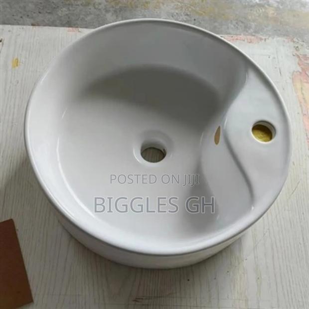 Pedicure Bowl/ Countertop Basin · Photo 1