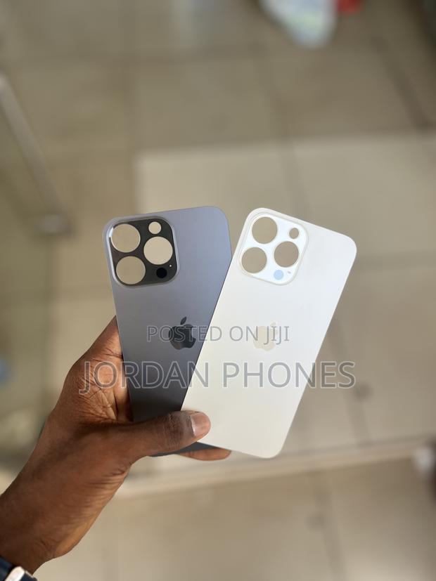  iPhone 15 Pro Max Back Glass · Photo 2
