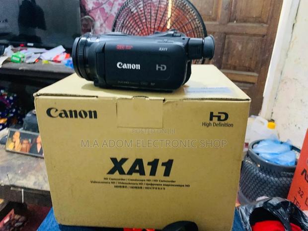 Canon XA11: Your Professional Video Production Toolkit · Photo 1