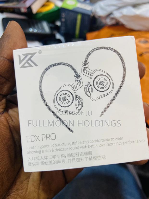 Kz Edx Pro In-ear Stage Monitor Wired Headphone Detachable · Photo 2
