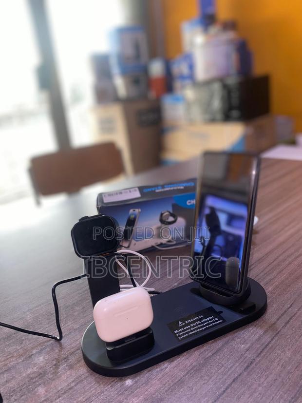 Multi-Function Charging Stand · Photo 2