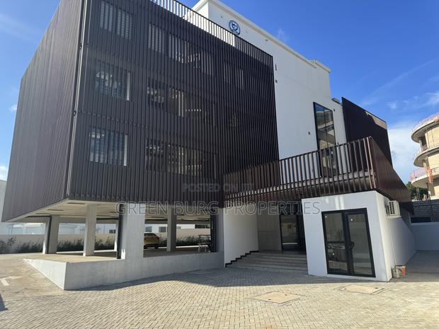 Office Space to-Let · Photo 7