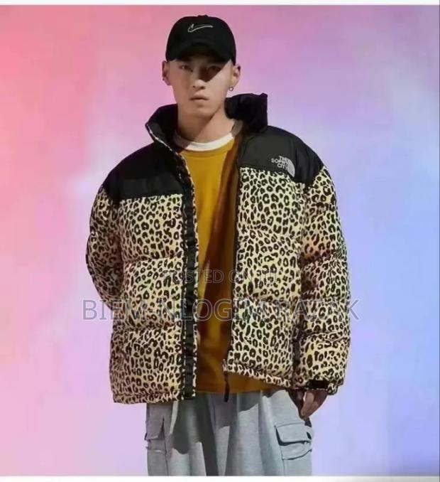 Authentic North Face Gucci Jackets Available In Stock · Photo 4