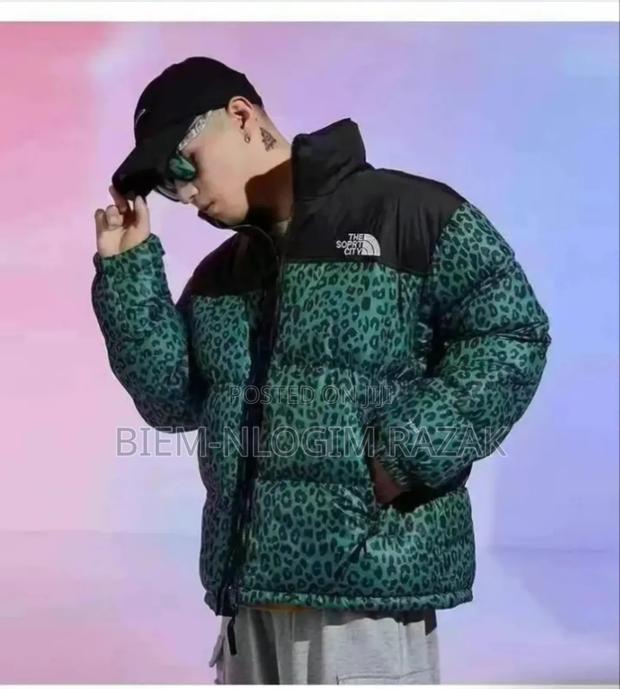 Authentic North Face Gucci Jackets Available In Stock · Photo 5