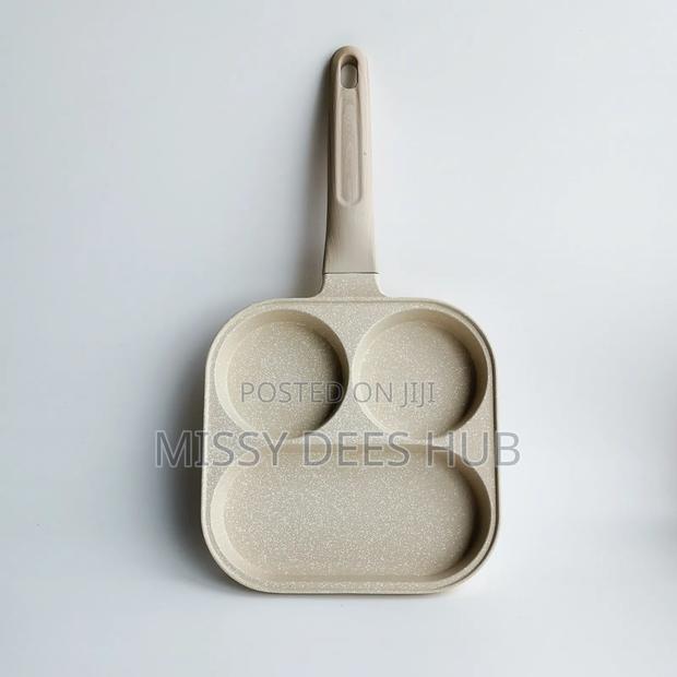 3 Hole Frying Pan · Photo 2