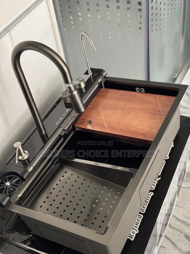 Luxury _Smart Kitchen Sink · Photo 1