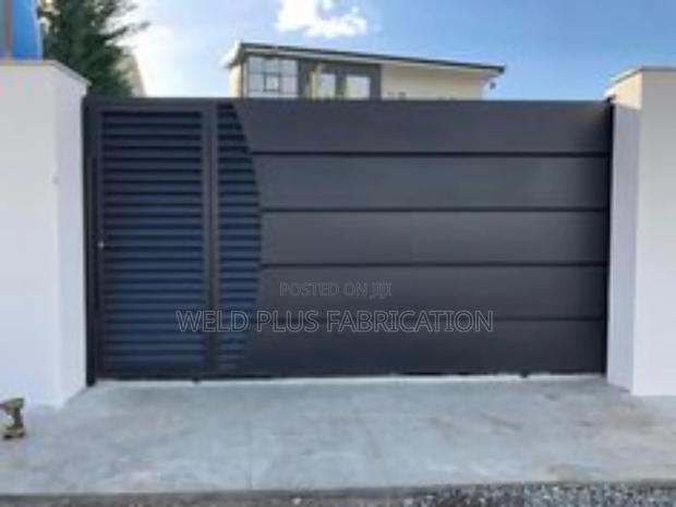 Tough Fence Gate · Photo 1