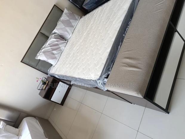 Classic Double Bed With Mattreas and Automatic.Free Dv · Photo 1