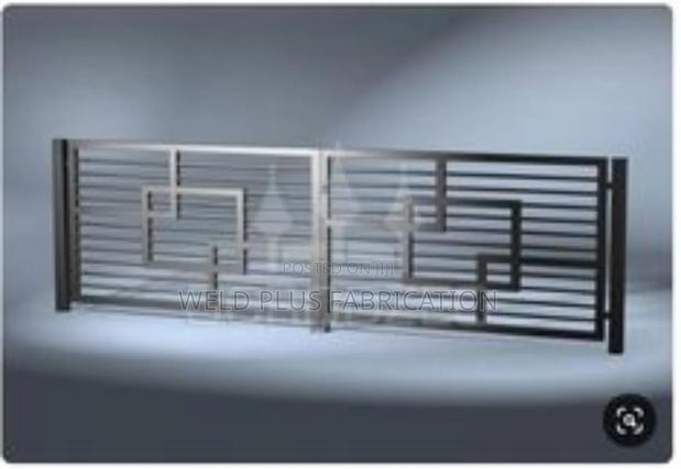 Metallic Balcony · Photo 2