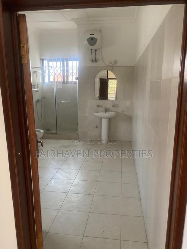 3bdrm House in Cantonment/Labone, Cantonments for rent · Photo 5