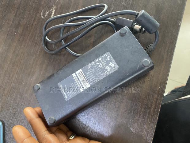 Xbox 360 Slim Power Adapter,12v~~10.83A, 135w Uk Use. · Photo 4