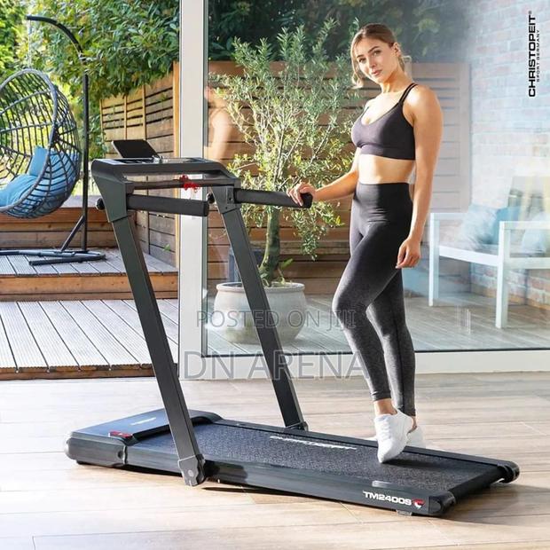 Christopeit Treadmill TM 2400 · Photo 1