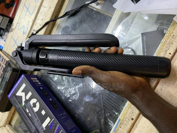 Long Endurance Selfie Stick · Photo 1