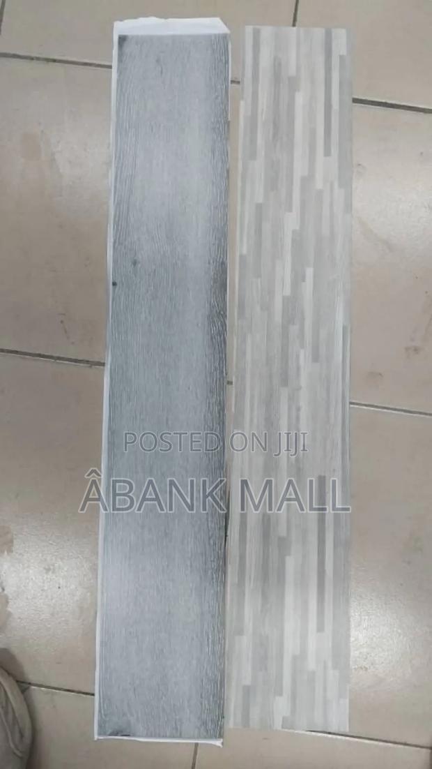 Floor Sticker · Photo 3