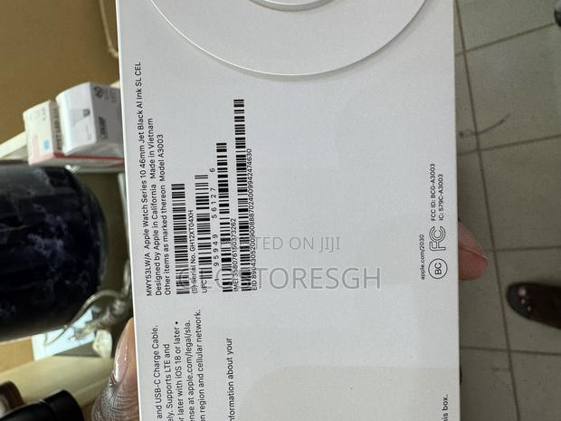 Apple Watch Series 10 (Gps+Cellular) 46mm · Photo 2