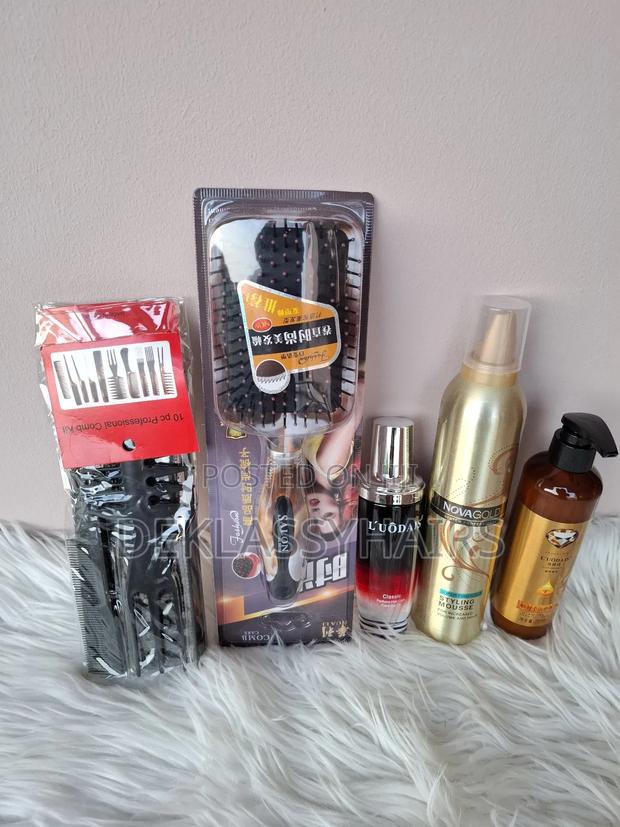 Styling Set for Wigs · Photo 1