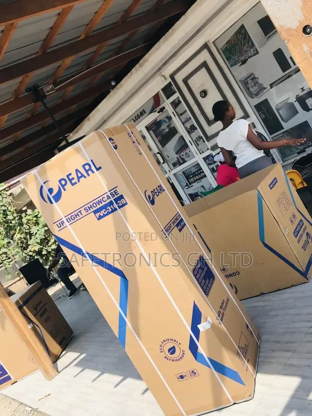 Frostyshowcase PVC-316-2b 235 Liters Singledoor Fridge · Photo 1