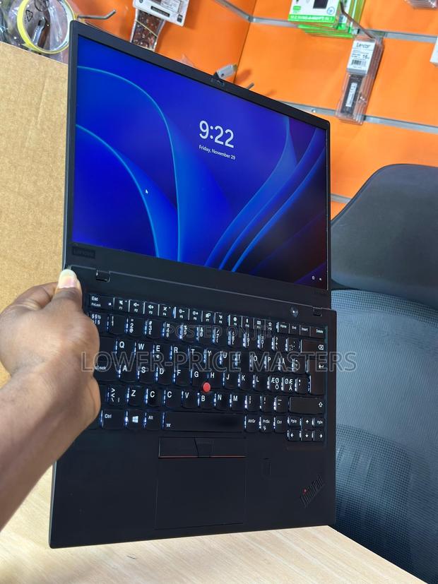 New Laptop Lenovo ThinkPad X1 Carbon 16GB Intel Core I5 SSD 256GB · Photo 1