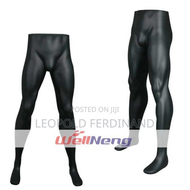 Man Trousers Display Mannequins · Photo 1