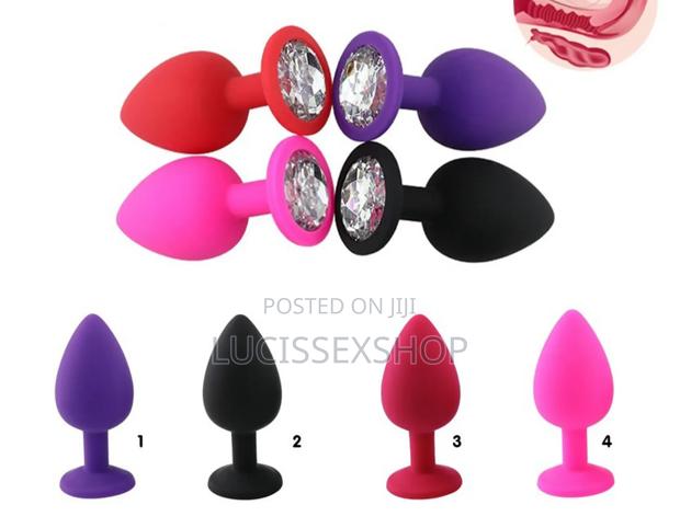 Silicone Anal Butt Plug · Photo 1