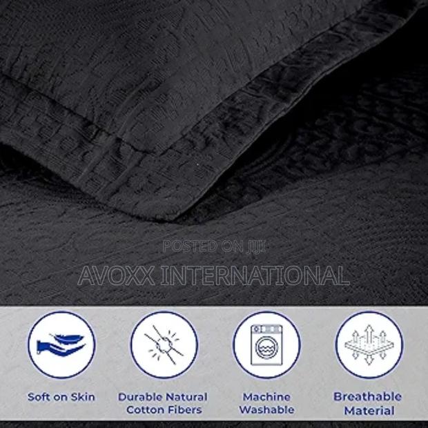 Superior Cotton Fleur De Lis Bedspread Set/ Queen Size · Photo 3