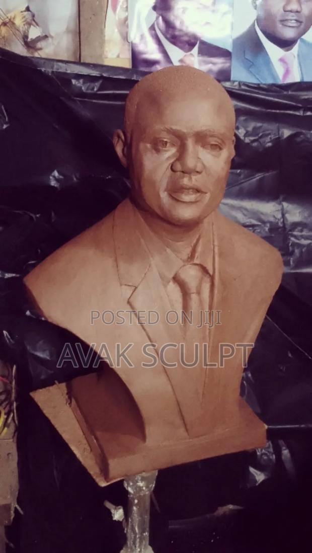 Life Size Portrait Bust · Photo 5