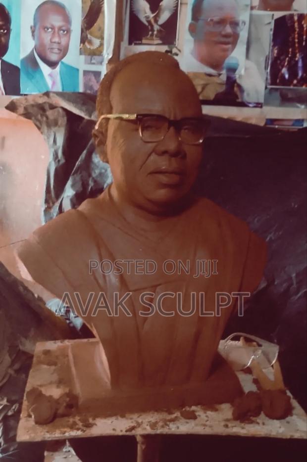 Life Size Portrait Bust · Photo 7