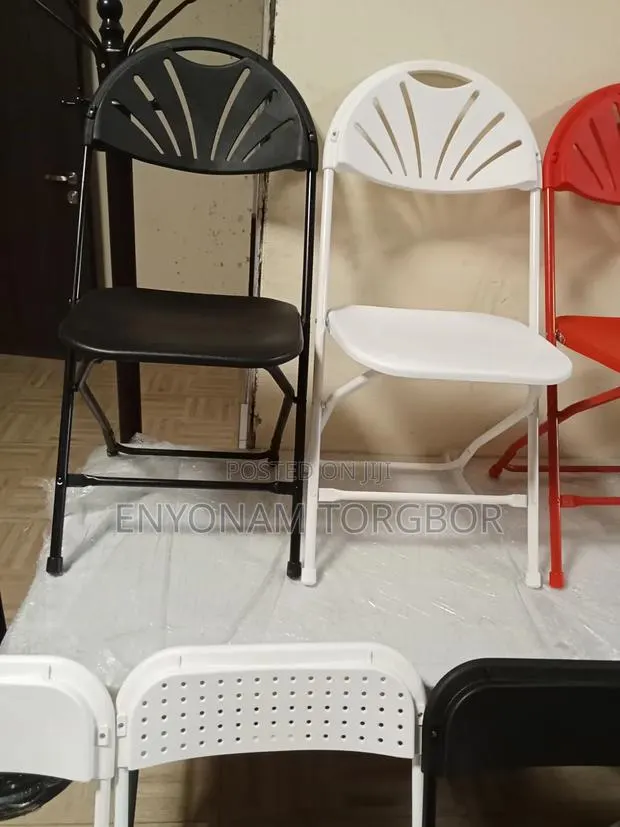 Fanback Chair · Photo 1