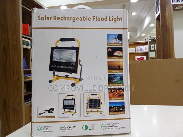 Solar Rechargeable Flood Light · Photo 1
