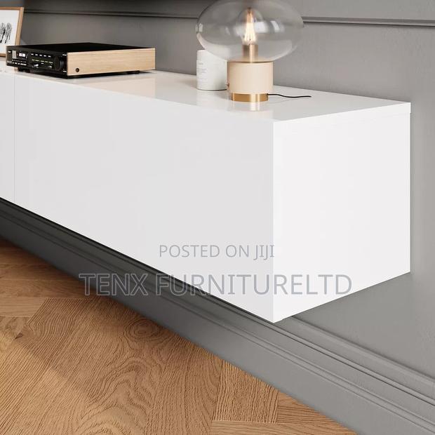 Tv Stand/Console (White) With LED Lights · Photo 3