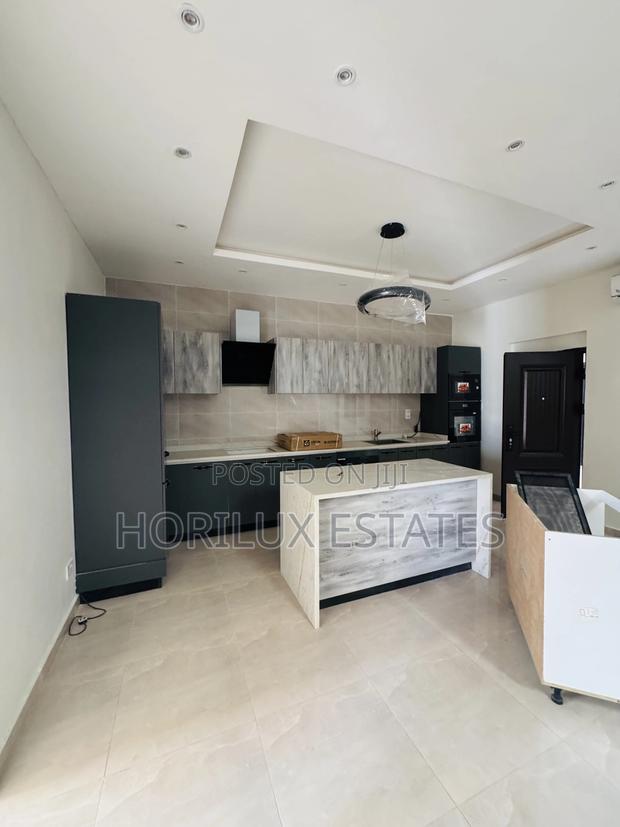 5bdrm Mansion in East Legon for sale · Photo 4