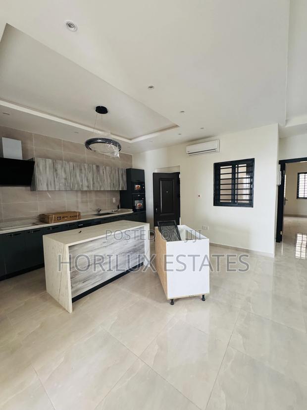 5bdrm Mansion in East Legon for sale · Photo 3