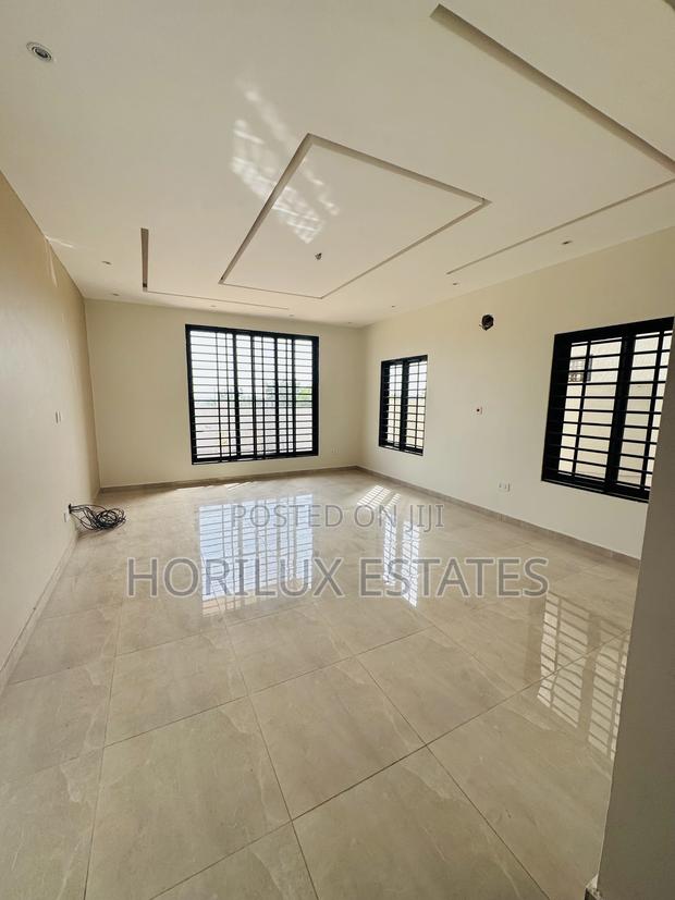 5bdrm Mansion in East Legon for sale · Photo 7