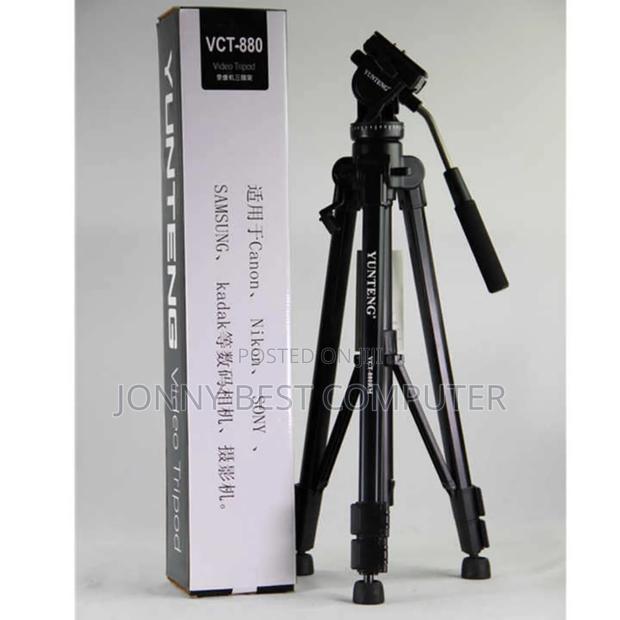 VCT 880 Tripod · Photo 2