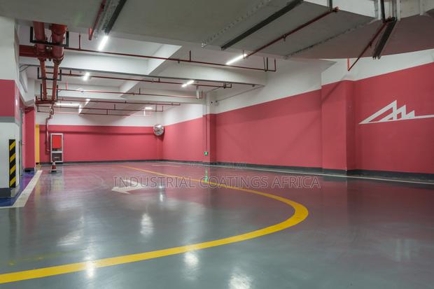 Polyflex 56 Uv-Resistant Industrial, Marine Paint · Photo 3