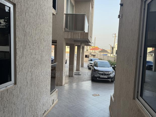 Furnished 2bdrm Apartment in East Legon for rent · Photo 8
