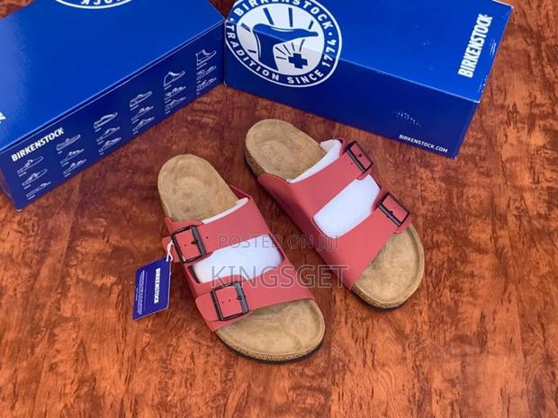 Birkenstock Arizona All Sizes and Colors · Photo 1