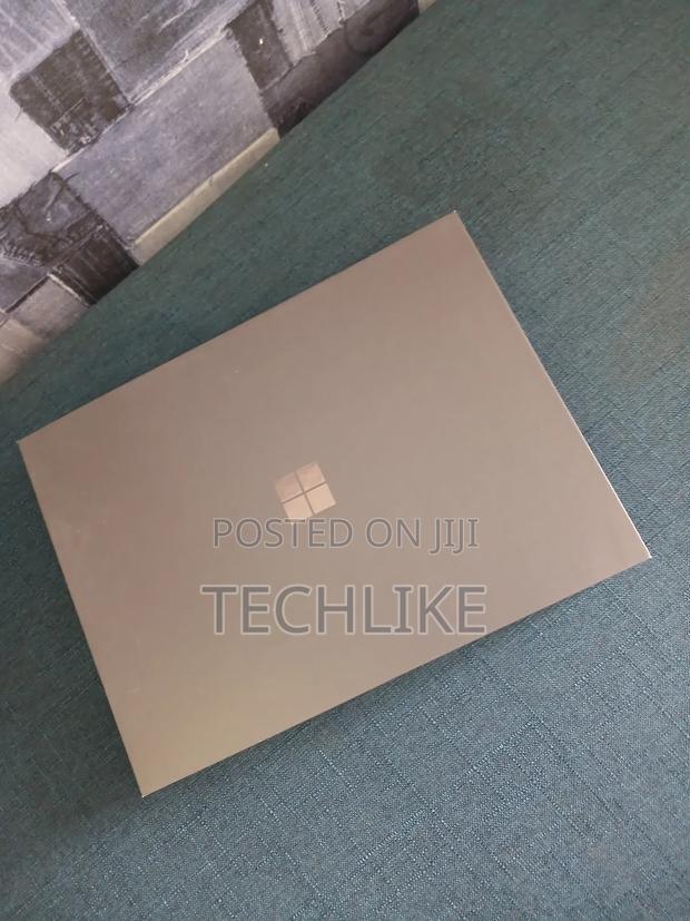 New Microsoft Surface Pro 11th Edition, a Copilot+ PC 16GB SSD 512GB · Photo 2