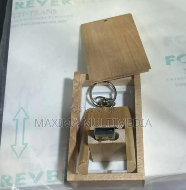 Bamboo Pen Drive for Customization . · Photo 1