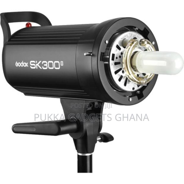 Godox Sk300 Ii Strobe · Photo 1