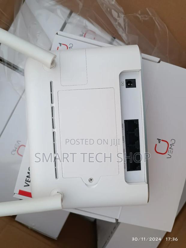 VEMO 4G Universal 4G Router, 32 Users, 20hr Batt, 300mbs · Photo 6