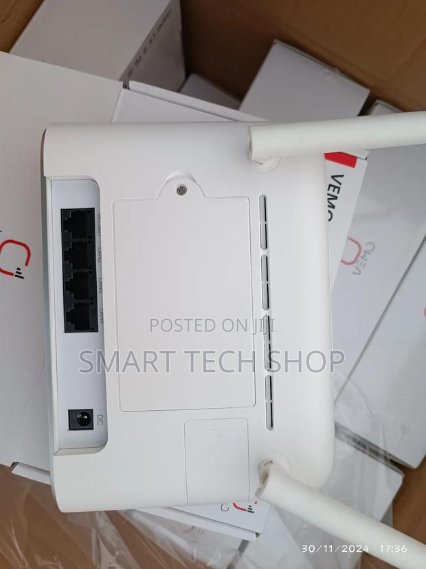 VEMO 4G Universal 4G Router, 32 Users, 20hr Batt, 300mbs · Photo 7