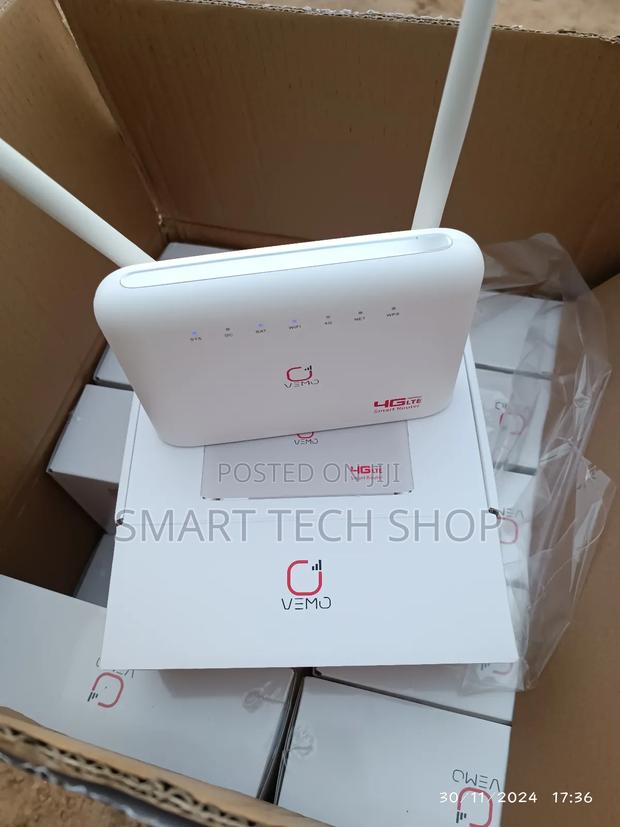VEMO 4G Universal 4G Router, 32 Users, 20hr Batt, 300mbs · Photo 8