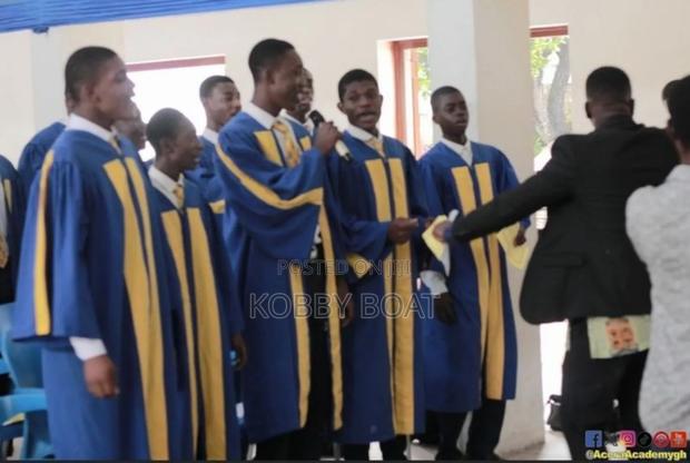 Graduate Academic Church Choir Gown ( Robes) · Photo 7