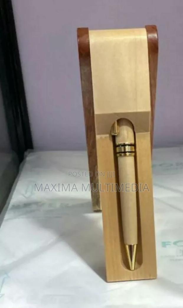 High Quality Bamboo Customised Pen With Case Stand · Photo 2