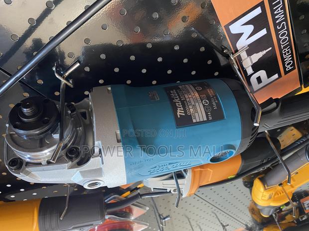 Makita Angle Grinder 2000w 9” · Photo 2