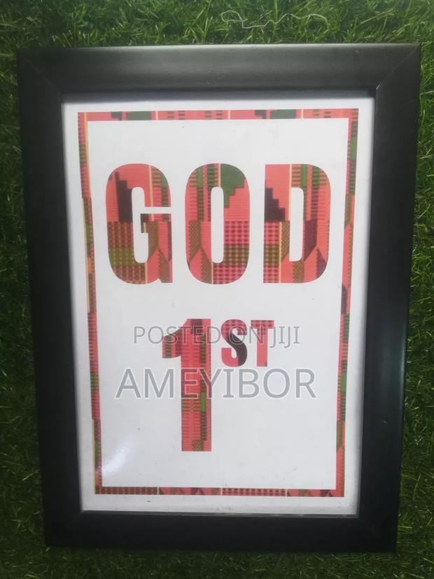 Picture Frames With Artwork · Photo 1